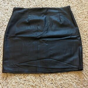 Windsor vegan leather skirt